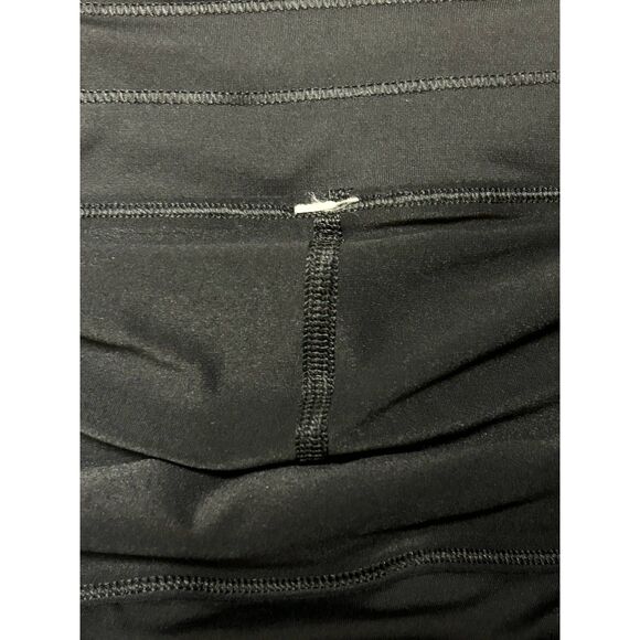 Lululemon, "Circuit Breaker Skirt II,"Women's Skort, Size 6, Black, Used - Picture 7 of 12